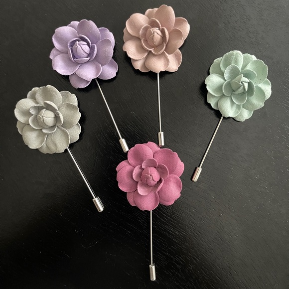 Other - Mens Lapel Pin Set 5 Flower Pins
